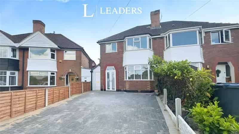 3 Bedroom Semi-Detached House for Sale