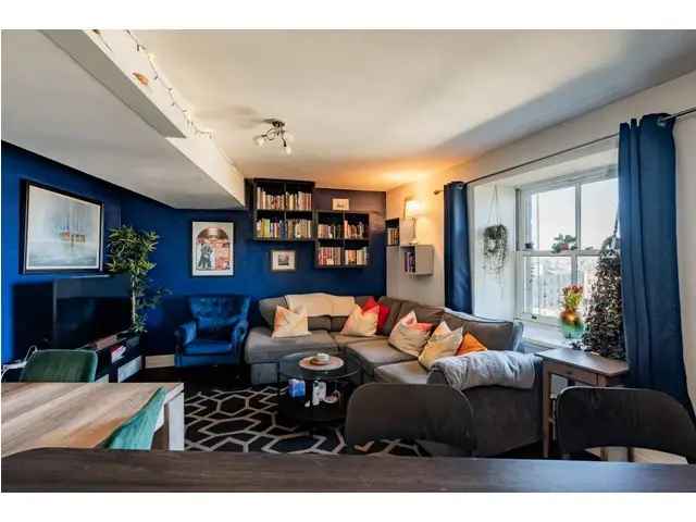 2 Bedroom Flat for Sale
