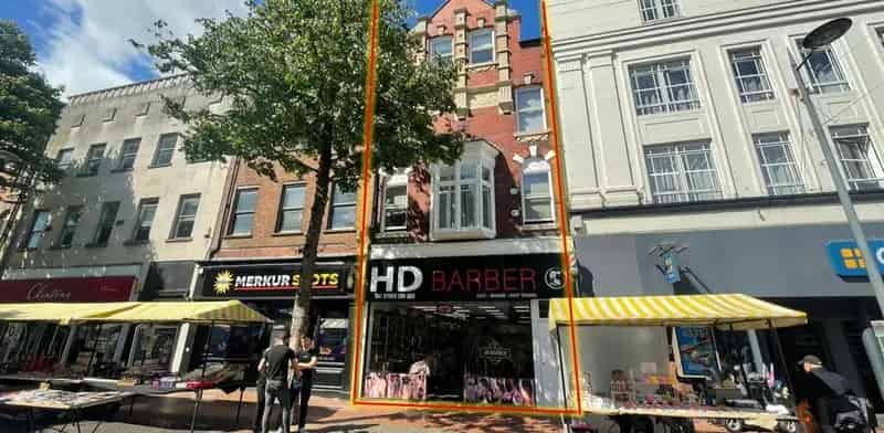Freehold Mixed Use Investment 4 Apartments 1 Retail Unit 48960PA Income