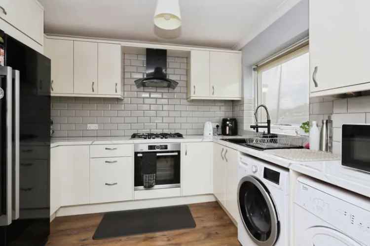 3 Bed Terrace House Hampden Park