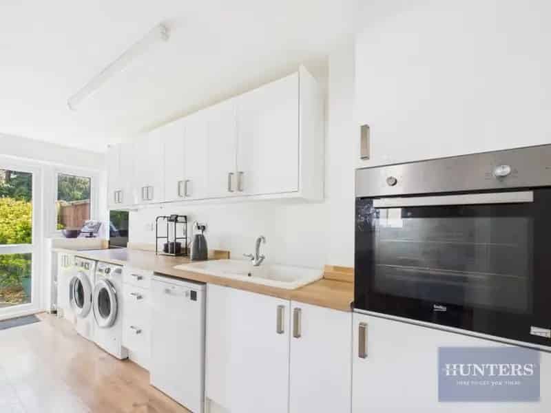 3 Bedroom House To Let - Recently Refurbished
