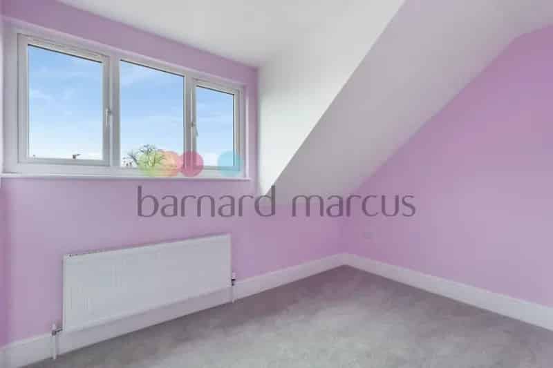 3 Bed 1 Bath Eco Friendly House Near West Croydon Station