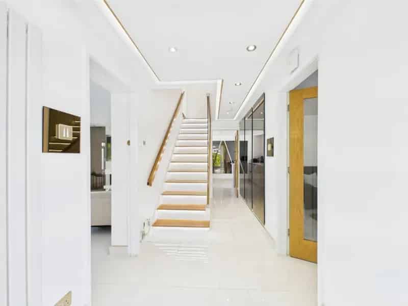Detached House For Sale in Nabwood Shipley