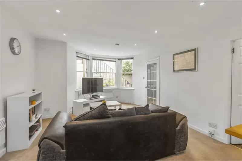1 Bed Flat Inverleith - Basement Flat near Botanic Gardens