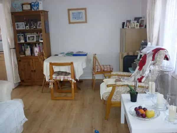 Semi Detached Bungalow In Sheltered Housing Scheme 55