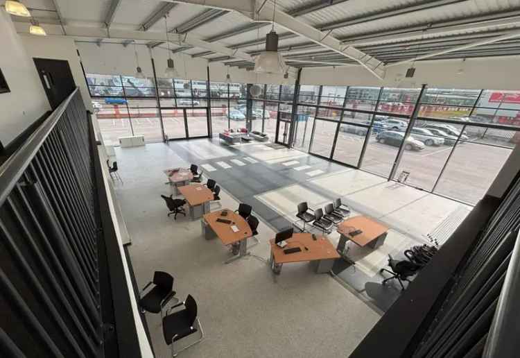 Mercedes-Benz Showroom Facility For Rent