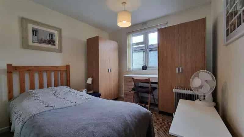 2 Bed Park Home for Sale - Refurbished with Gardens