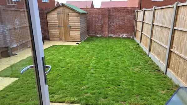 1.5 Year Old House on Quiet Estate Near Train Station