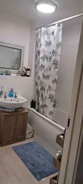 House For Rent in Gillingham, England