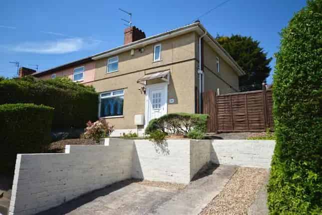 3 Double Bed Semi-Detached House Knowle Bristol