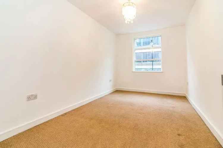 2 Bedroom Flat for Sale Manchester M1 - Ideal Investment