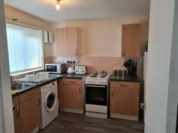 2 Large Double Bedrooms with Gardens Near City Centre