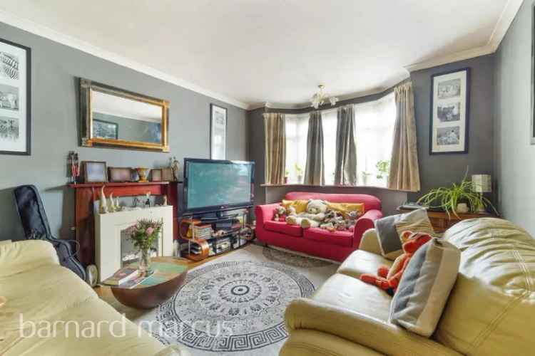One Bedroom Ground Floor Flat with Private Garden
