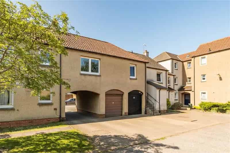 1 Bed Flat South Gyle Upper Villa Private Garage