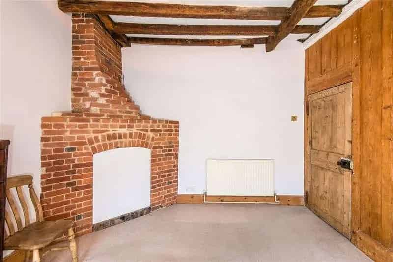 2 Bed Period House for Sale in Hampshire