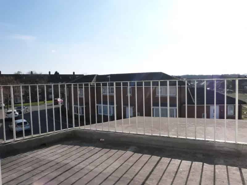 2 Bedroom Flat To Rent