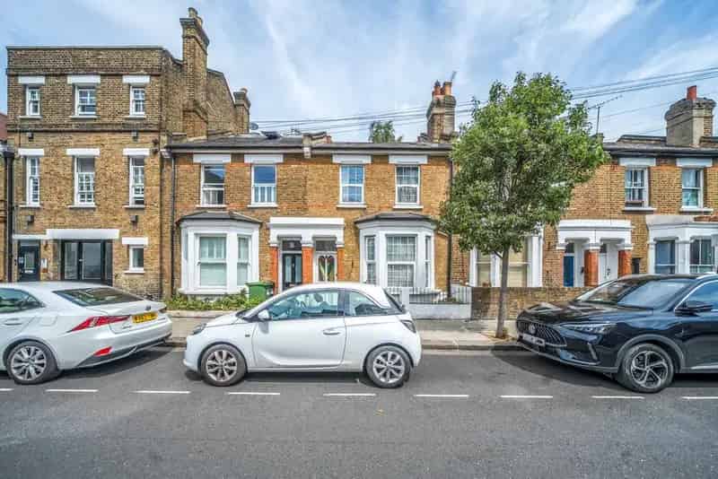 Three Bedroom Freehold House Refurbishment Opportunity