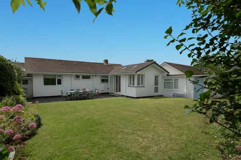 4 Bedroom Bungalow for Sale near Rock Beach