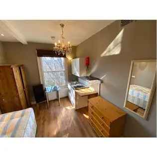 1 Room Studio Flat 36m² London - All Bills Included