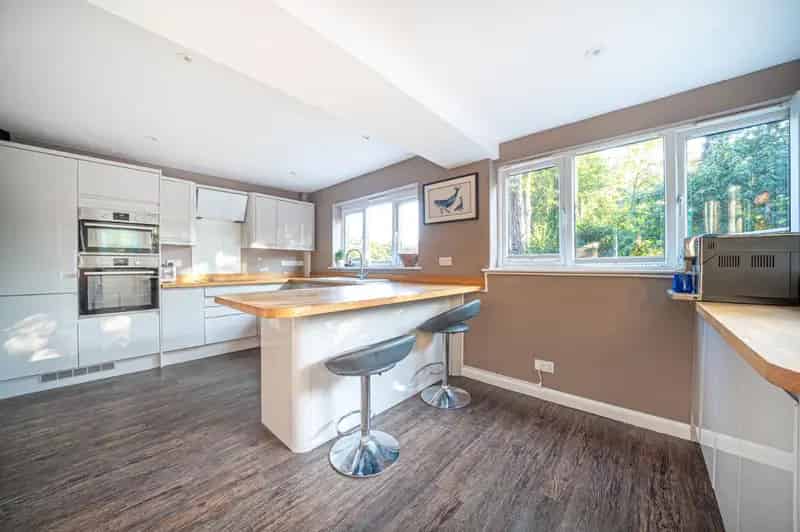 4 Bed Detached House for Sale in Whitchurch