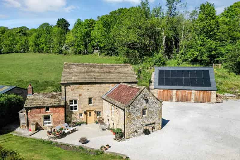 Grade II Listed Flour Mill Conversion 4 Beds 2 Baths 1.2 Acres