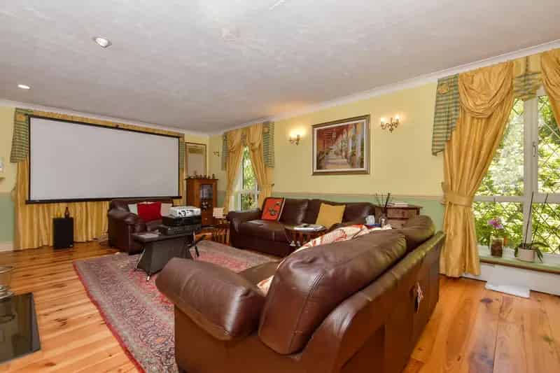Detached House for sale with 5 bedrooms, Nackington Road, Canterbury