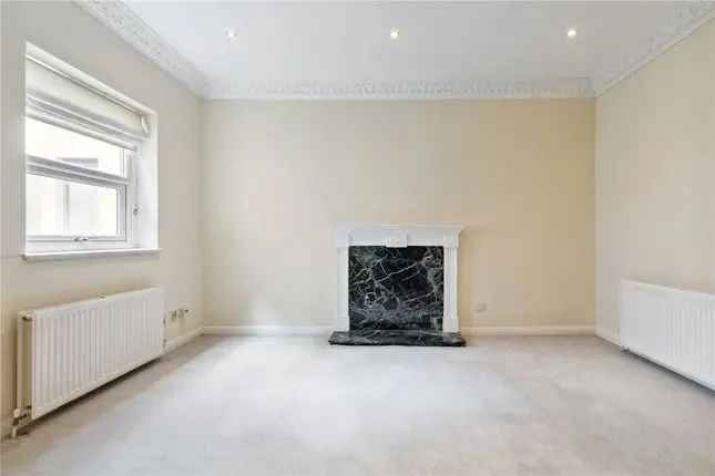 Flat for sale in De Vere Gardens, London W8