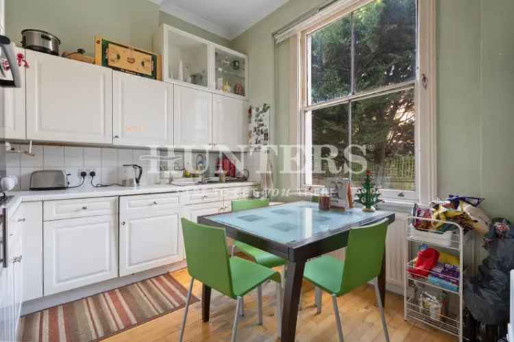 3 Bedroom Flat for Sale near South Hampstead Station