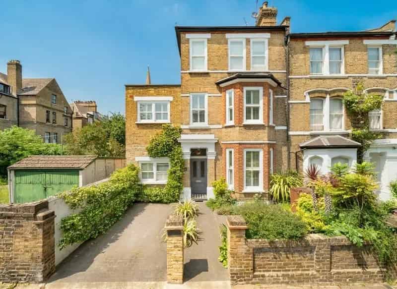 Six Bedroom Victorian House Near Caledonian Road Station