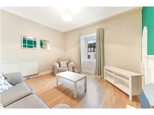 1 Bedroom Flat for Sale in Largs