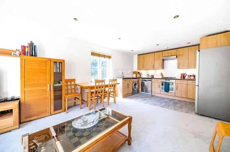 2 Bed Flat for Sale Shared Ownership Burpham Guildford