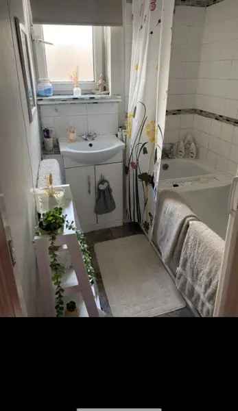 House For Rent in London, England