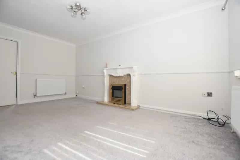 2 Bedroom House to Let in Brimington