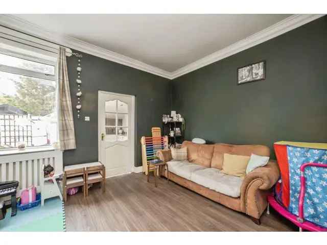 2 Bedroom Cottage for Sale in Kincardine