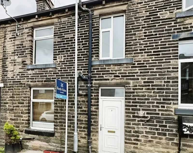1 Bedroom Mid Terrace House Cleckheaton West Yorkshire