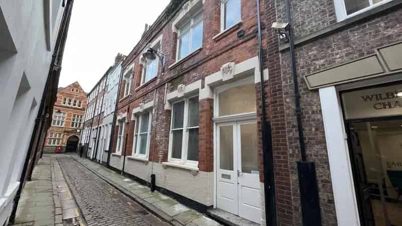 2 Storey Office Building with Flexible Lease Terms