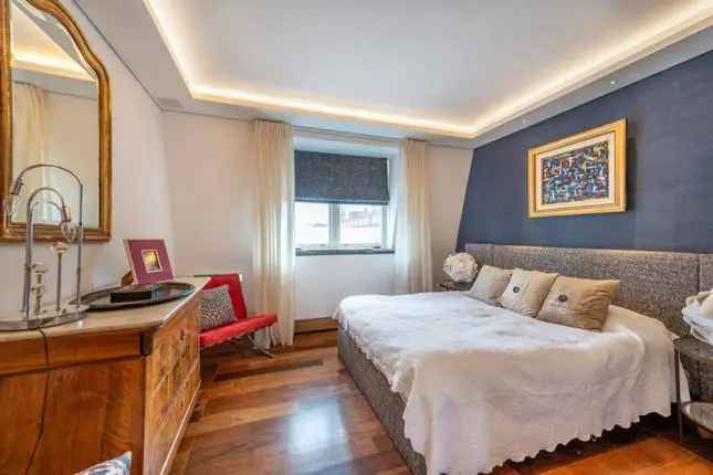 Maisonette for sale in Phillimore Gardens, Phillimore Estate, London W8