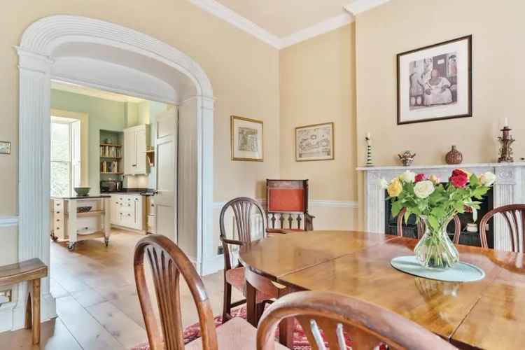 5 Bedroom Terraced House for Sale