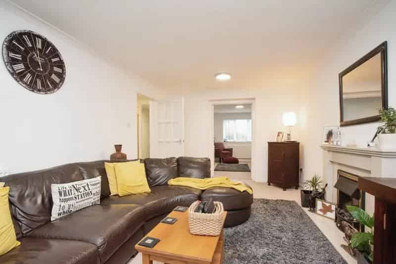 Four Bedroom Detached House South Marston Swindon