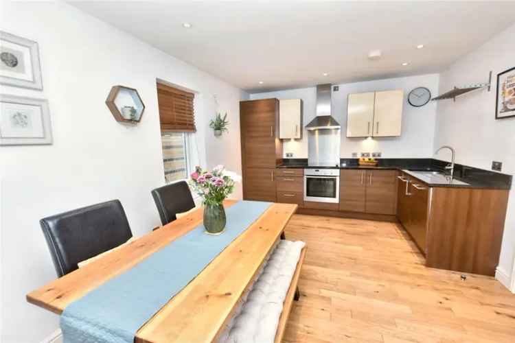 Apartment For Sale in Leeds, England