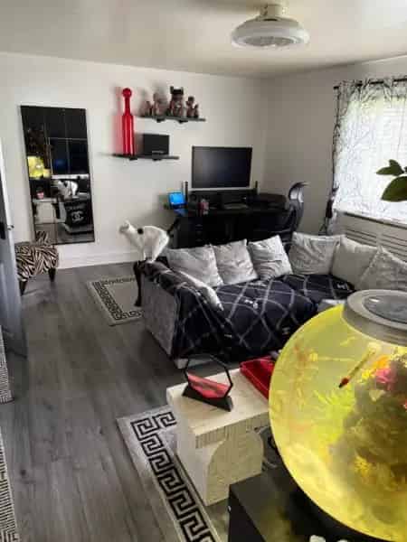 Modern Ground Floor Flat with Communal Garden