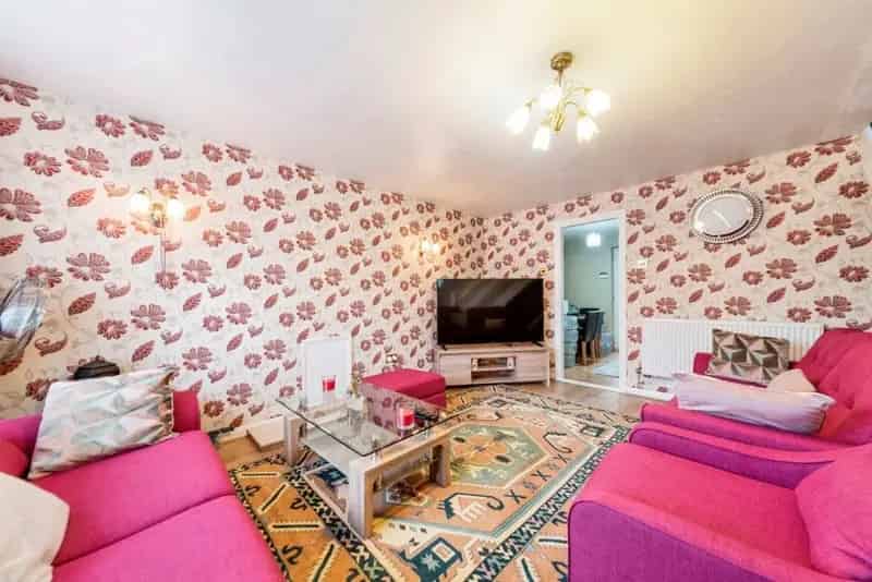 Three Bedroom House Grantham Ample Space Family First Time Buyer