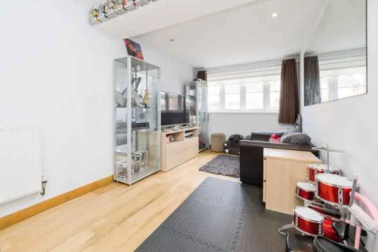 Rainham 3 4 Bedroom Semi Detached House Family Home