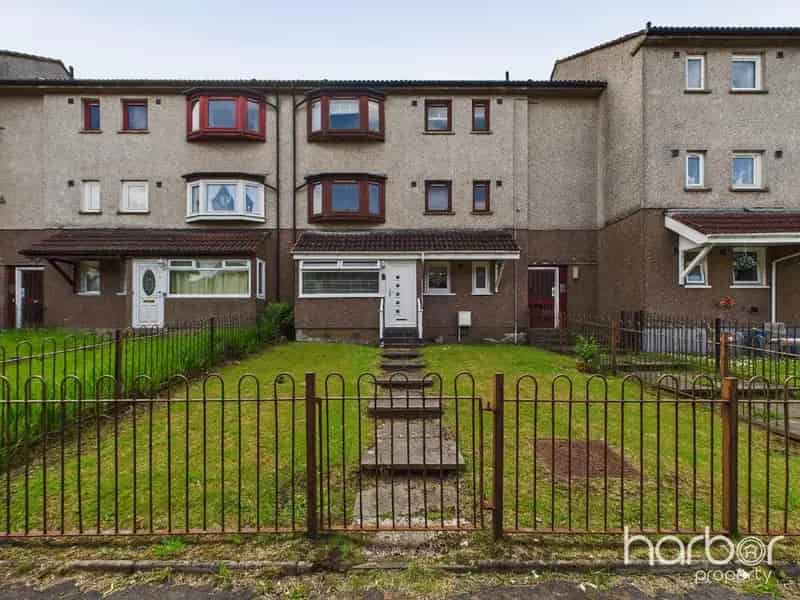 2 Bedroom Flat for Sale in Scotland