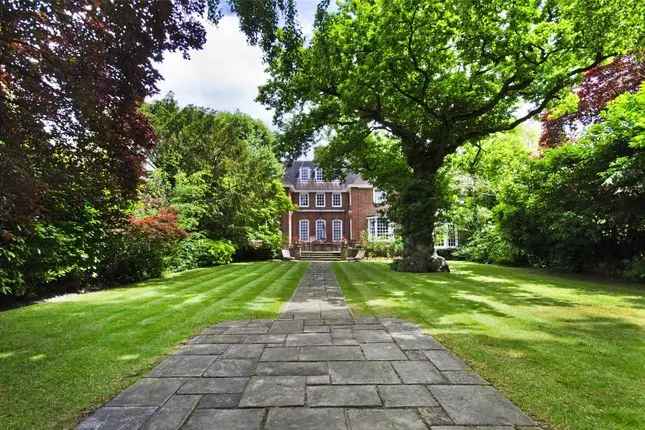 Detached House for Sale Winnington Road London N2
