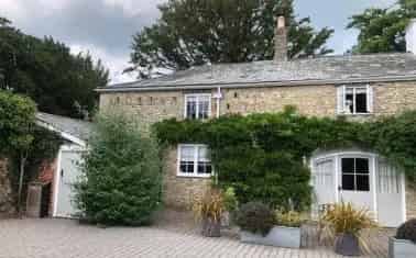 Charming Renovated Cottage Near Honiton