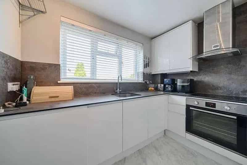 2 Bed Ground Floor Flat for Sale