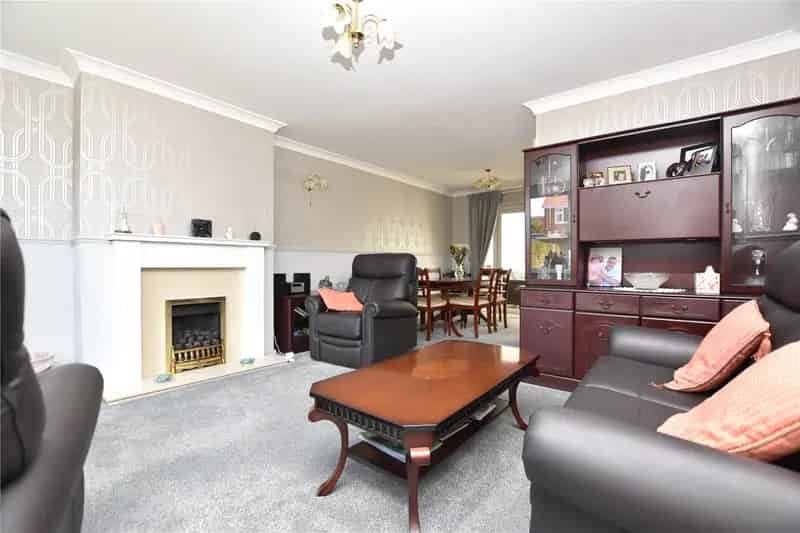 3 Bedroom Semi Detached House Family Home First Time Buyer