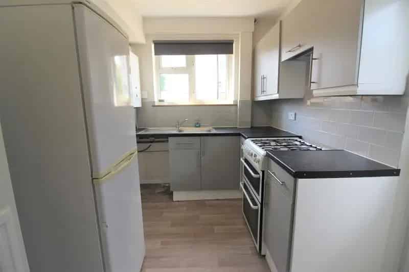 2 Bedroom End of Terrace House to Rent