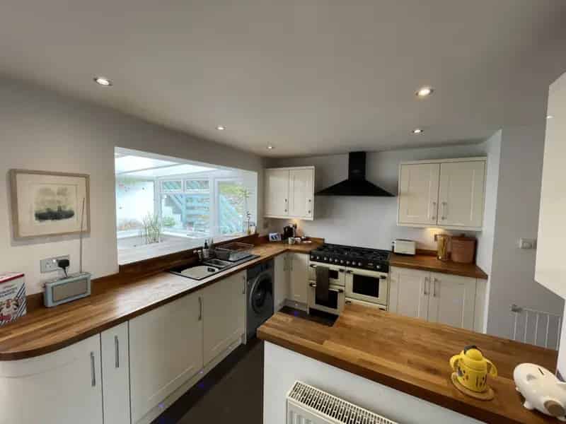 3 Bedroom Bungalow To Rent Available August 18 2025